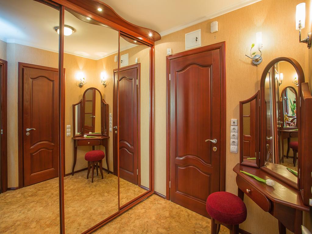 סומי Studio De Luxe With Jacuzzi חדר תמונה