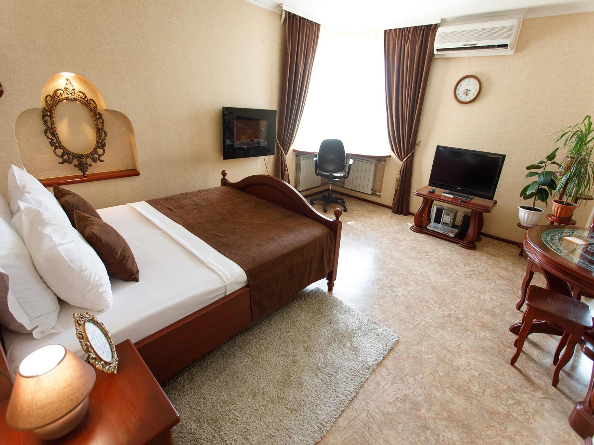 סומי Studio De Luxe With Jacuzzi מראה חיצוני תמונה